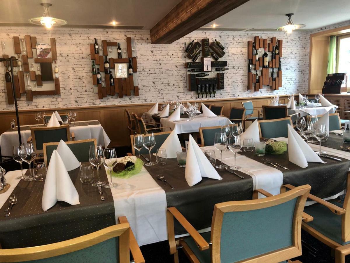 Gasthaus Zur Tanne Hotell Bauma Exteriör bild